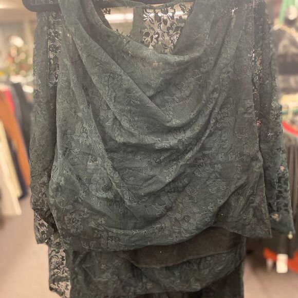 Lan Ting Sz. 16 2pc Lace Gown w/Cover NEW - Picture 8 of 8